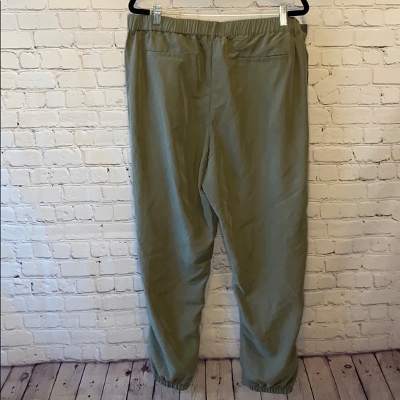 Kenneth Cole sage green Modal elastic back pant XL - Picture 2 of 8